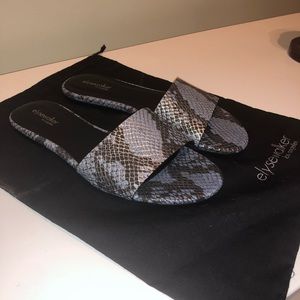 Nwb elyse walker chutney blue python sandal